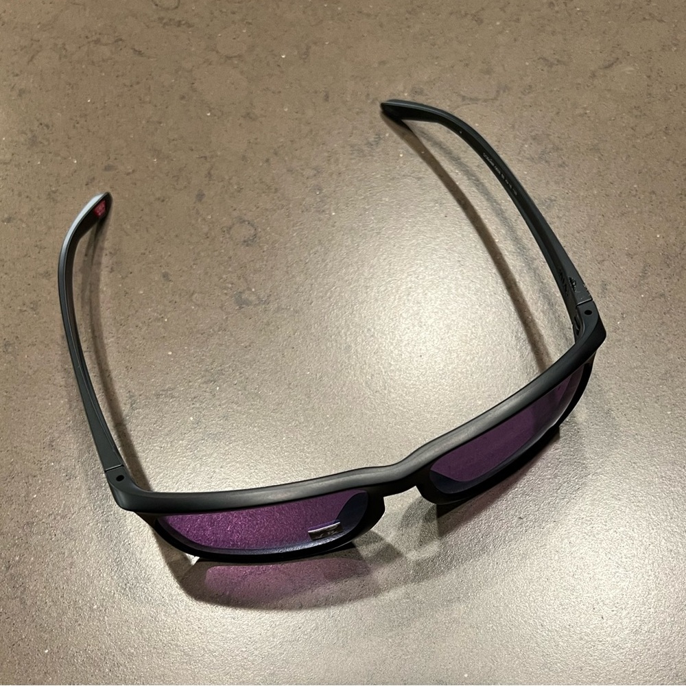 NEW Oakley Sylas Prizm Violet Polarized Lenses,
Matte Black Frame - Picture 8 of 14